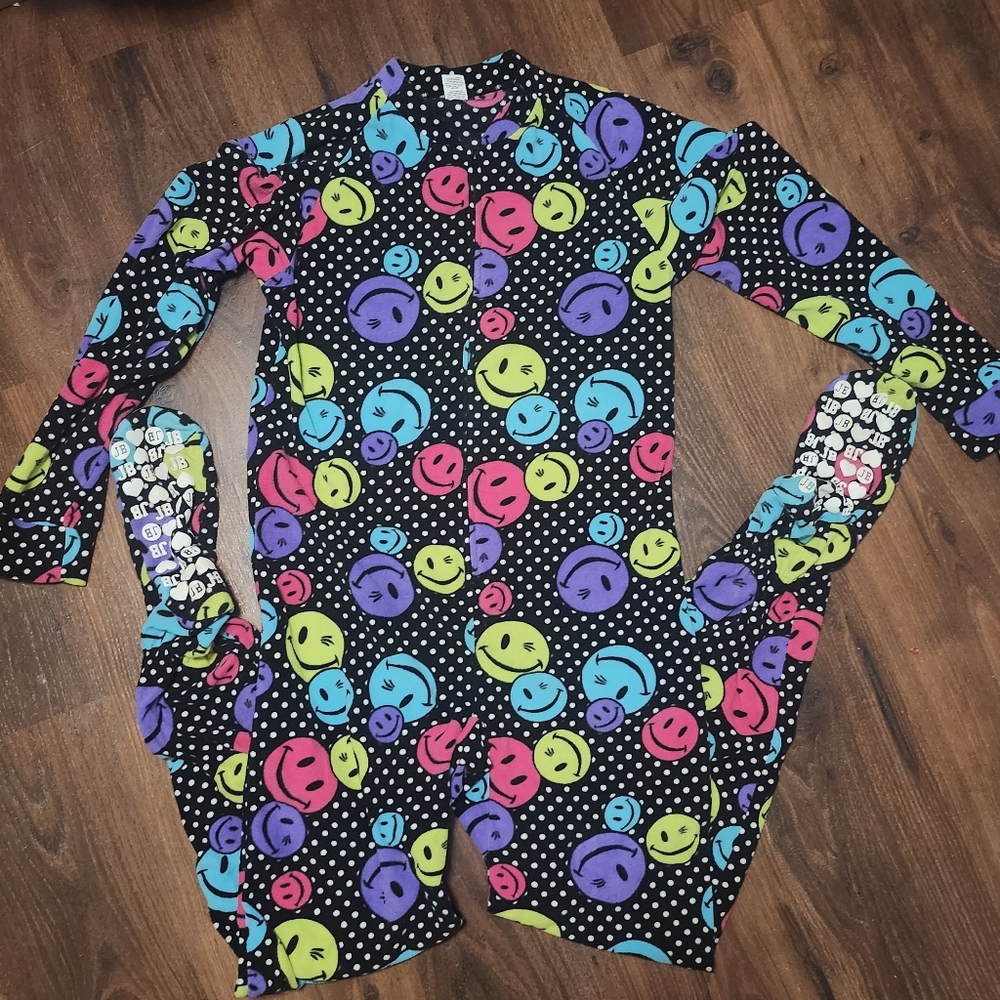 Joe Boxer Adult Footsie Pajamas Super Soft Size Medium Smiley Faces